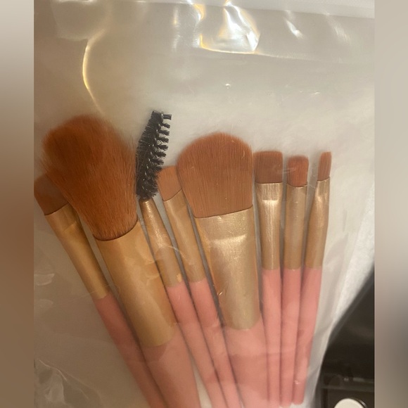 -Makeup Bundle- - Picture 10 of 10